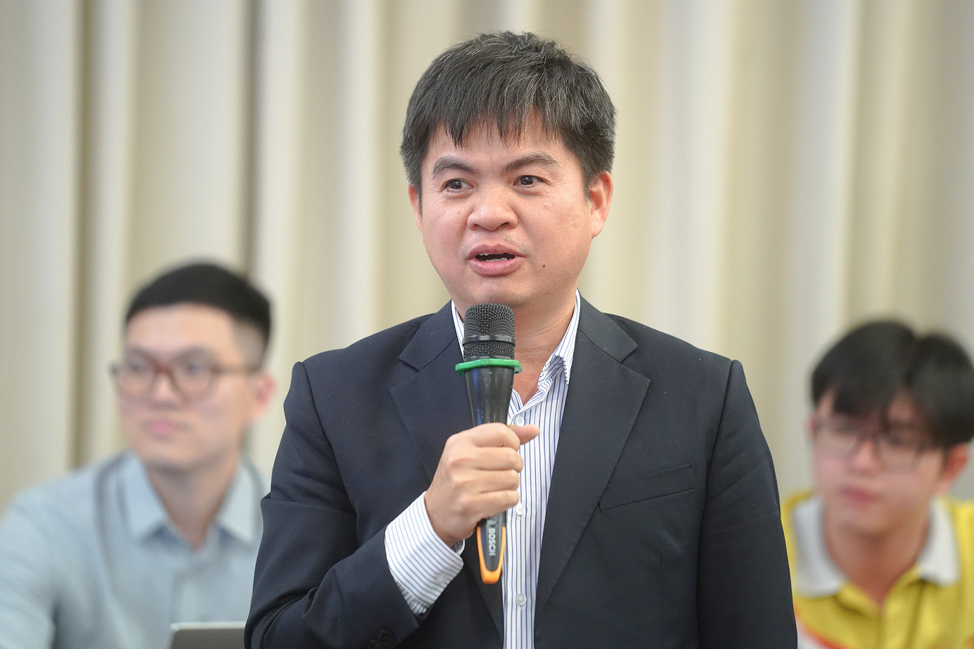 Ông Đinh Đức Thụ - Giám đốc Ban Khách hàng tổ chức doanh nghiệp VNPT VinaPhone.