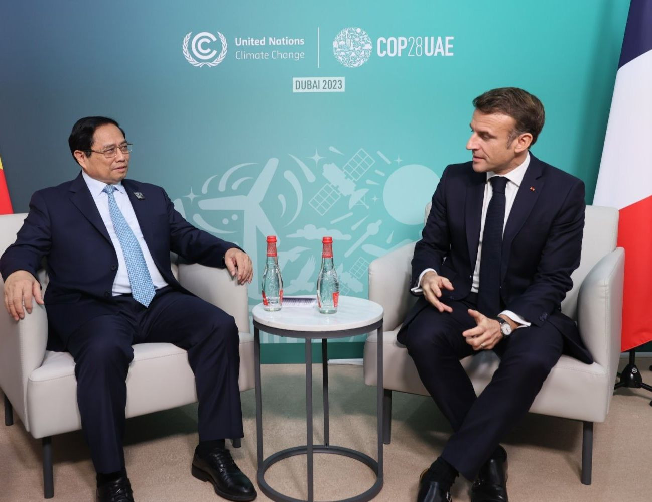 Thủ tướng Phạm Minh Chính và Tổng thống Pháp Emmanuel Macron.