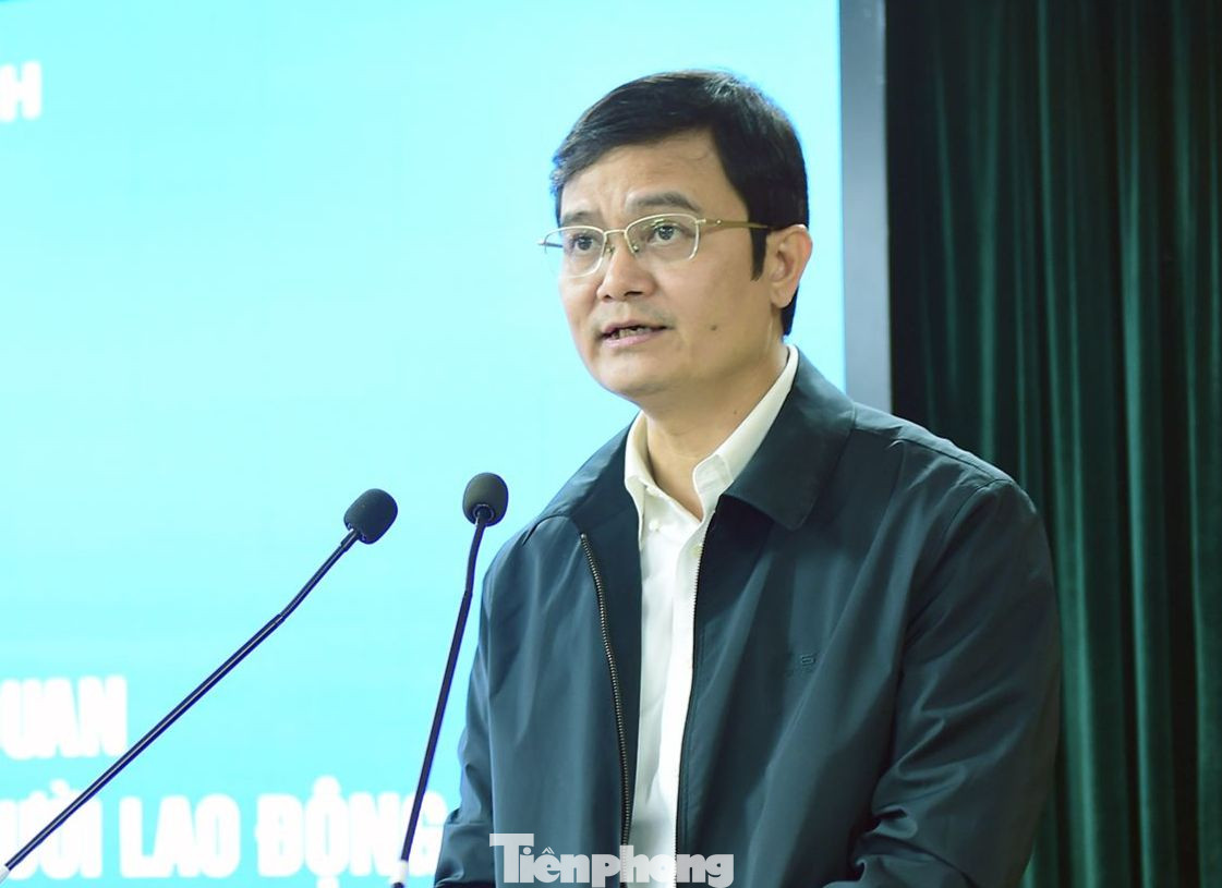 Anh Bùi Quang Huy phát biểu tại hội nghị. Ảnh: Xuân Tùng.