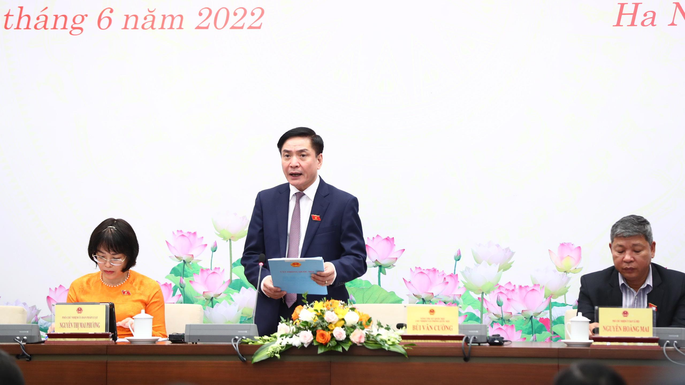 Tổng Thư ký Quốc hội Bùi Văn Cường tại buổi họp báo. Ảnh: Như Ý Tổng Thư ký Quốc hội Bùi Văn Cường tại buổi họp báo. Ảnh: Như Ý