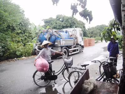 Cái ung nhọt ngăn cách chính quyền với dân, không sớm xử lý triệt để, sẽ có nguy cơ di căn sang các vùng khác của địa phương đang trong cơn lốc chuyển đổi đất nông nghiệp thành nhà máy