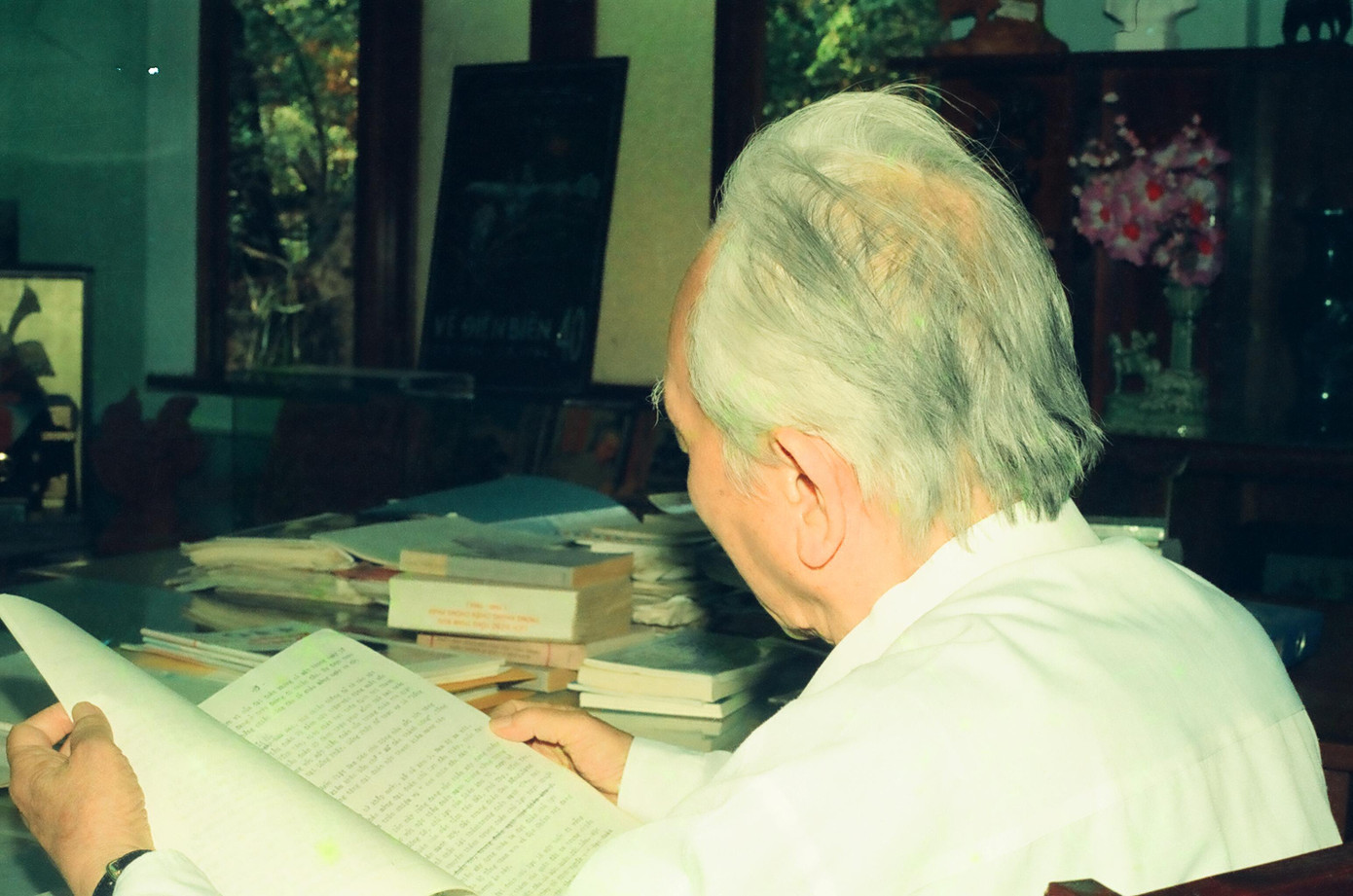 Đại tướng luôn làm việc nhiều giờ trong ngày