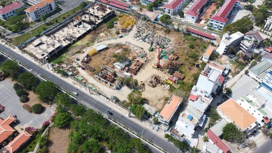 Khu đất vàng tại số 28E Trần Phú là khu đất có vị trí đắc địa tại TP. Nha Trang. Ảnh L.H Khu đất vàng tại số 28E Trần Phú là khu đất có vị trí đắc địa tại TP. Nha Trang. Ảnh L.H