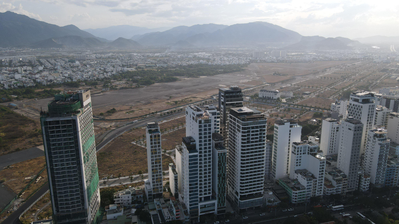 Khu đất sân bay Nha Trang cũ chuyển giao cho tỉnh Khánh Hoà quản lý. Ảnh L.H Khu đất sân bay Nha Trang cũ chuyển giao cho tỉnh Khánh Hoà quản lý. Ảnh L.H