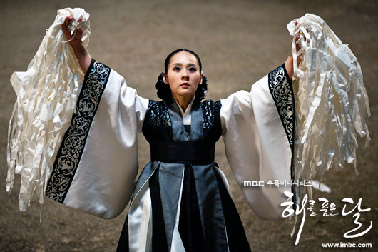 Nữ diễn viên Hàn quen thuộc với khán giả Việt chết bất thường trong phòng tắm ảnh 3