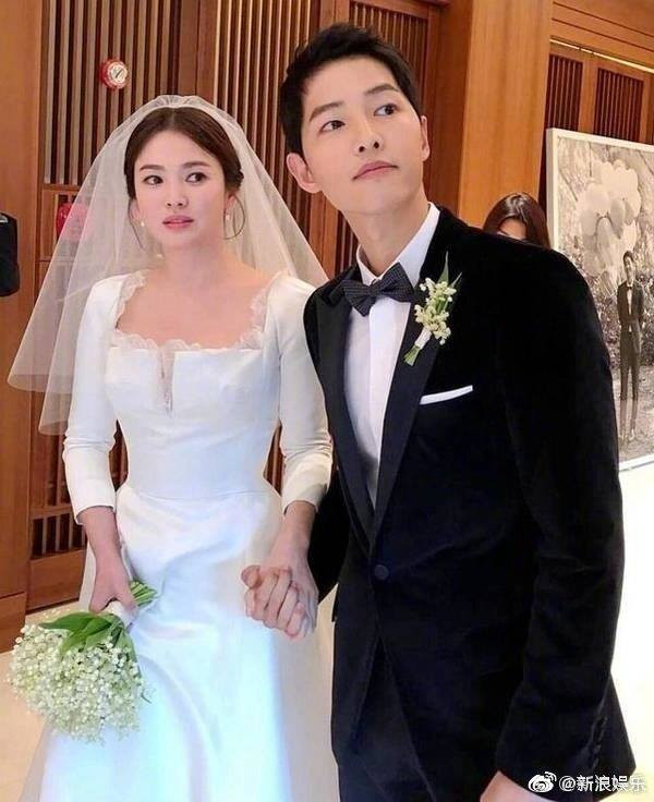 Song-Song ly hôn: Dân Hàn đổ lỗi cho đằng gái, fans Việt: ‘Thật tiếc’ ảnh 1