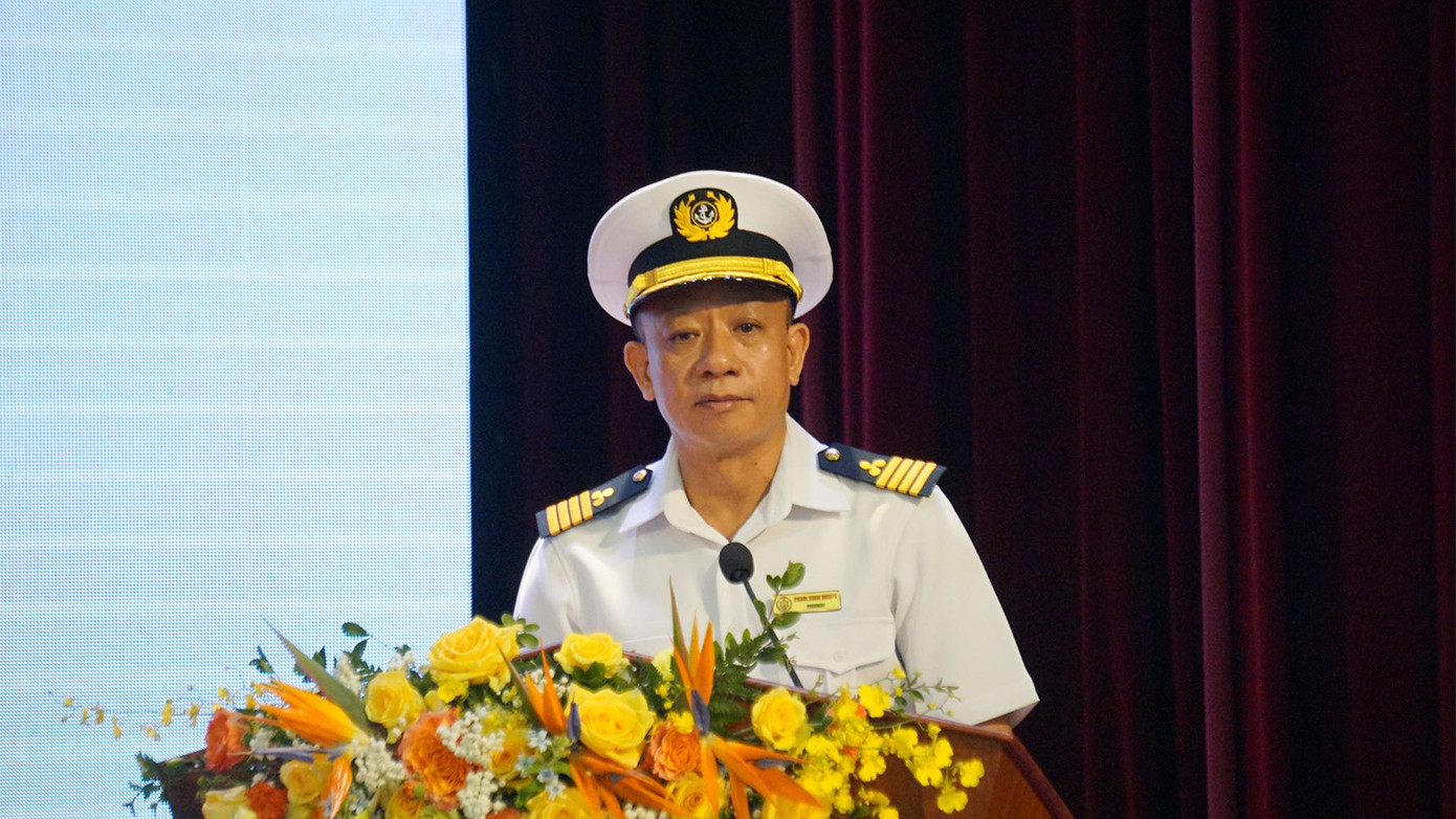 PGS. TS Phạm Xuân Dương – Hiệu trưởng Đại học Hàng hải Việt Nam PGS. TS Phạm Xuân Dương – Hiệu trưởng Đại học Hàng hải Việt Nam