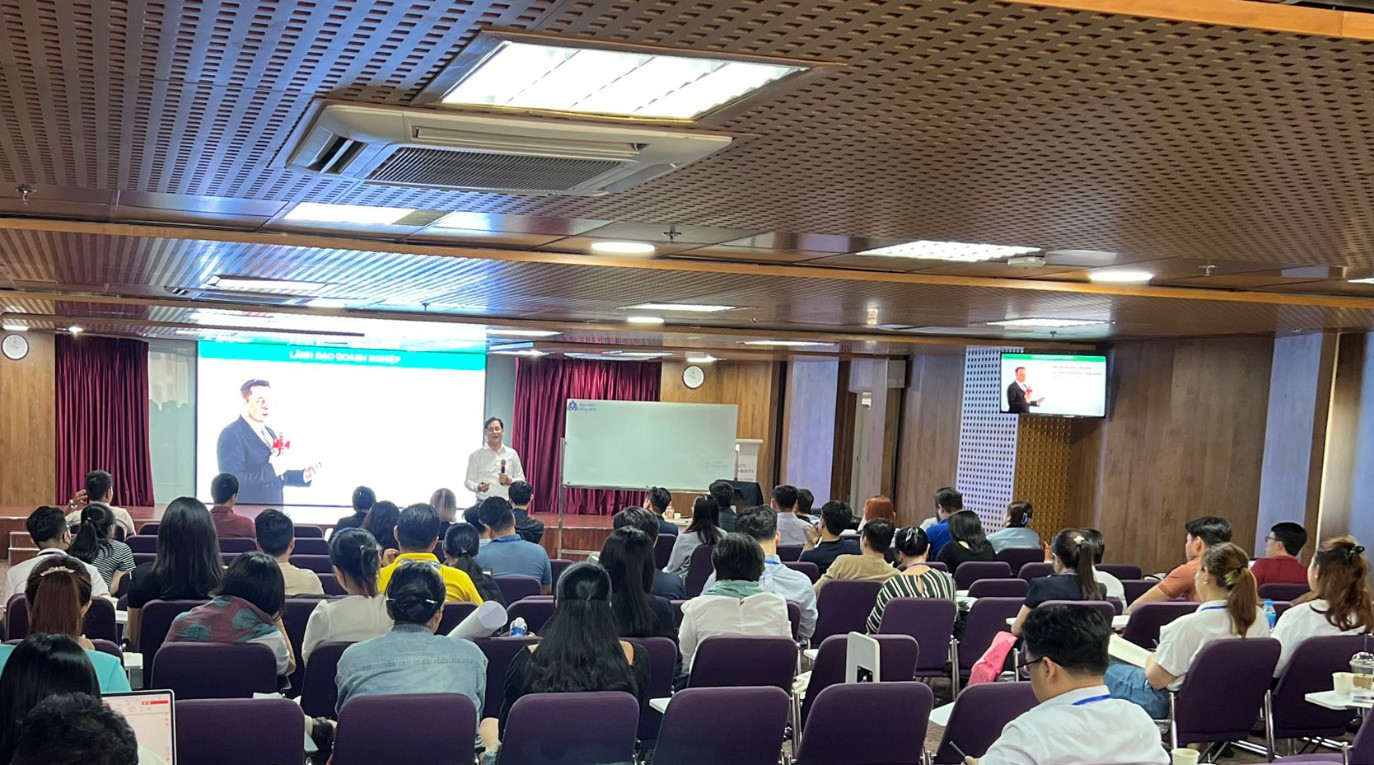 Hình ảnh một buổi học của chương trình CEO Khởi Nghiệp 4.0 Hình ảnh một buổi học của chương trình CEO Khởi Nghiệp 4.0