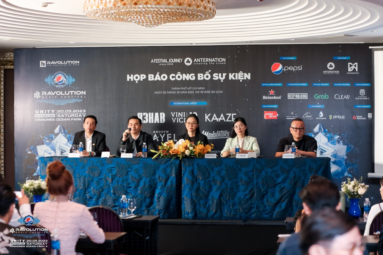 Họp báo công bố sự kiện