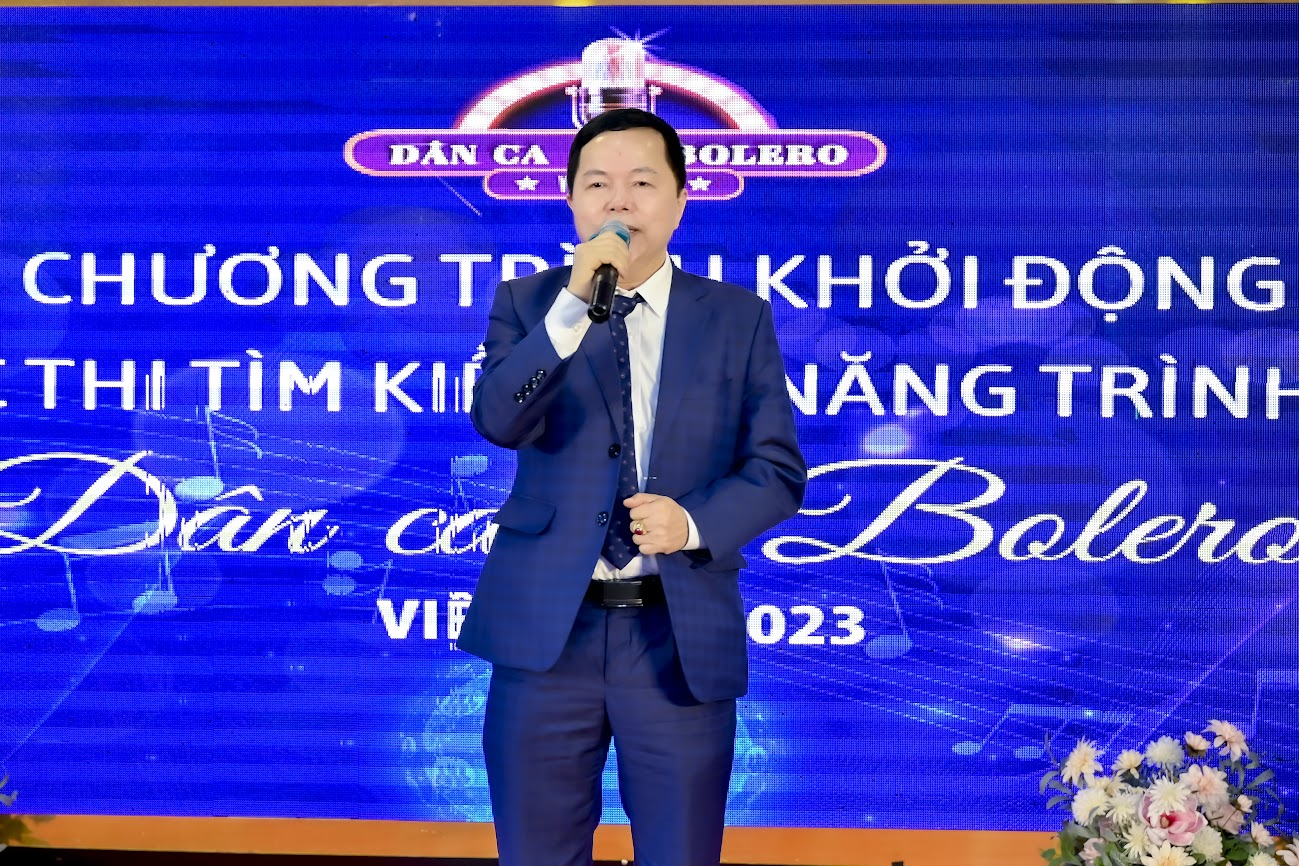 Tiến sĩ Phạm Trí Thành, Chủ nhiệm Đề án M12 ứng dụng nền tảng công nghệ số phục vụ công tác bảo tồn, phát triển một số lĩnh vực nghệ thuật Việt Nam và tổ chức, triển khai đại nhạc hội Dân ca và Bolero Việt Nam.