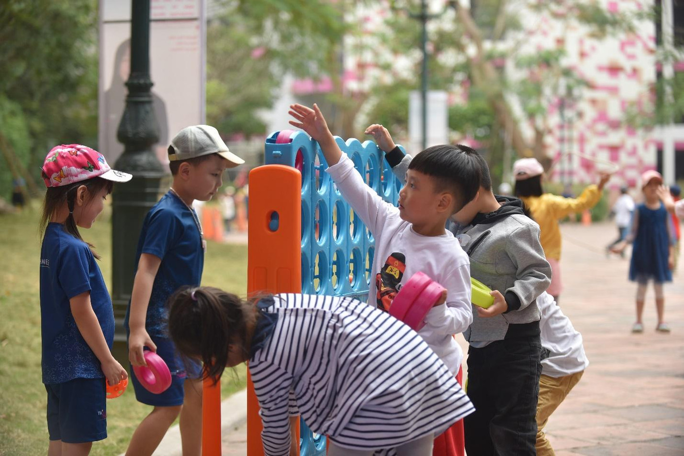 Trước ngưỡng cửa lớp 1, các con cần được khơi gợi cảm hứng để bắt đầu khám phá Trước ngưỡng cửa lớp 1, các con cần được khơi gợi cảm hứng để bắt đầu khám phá