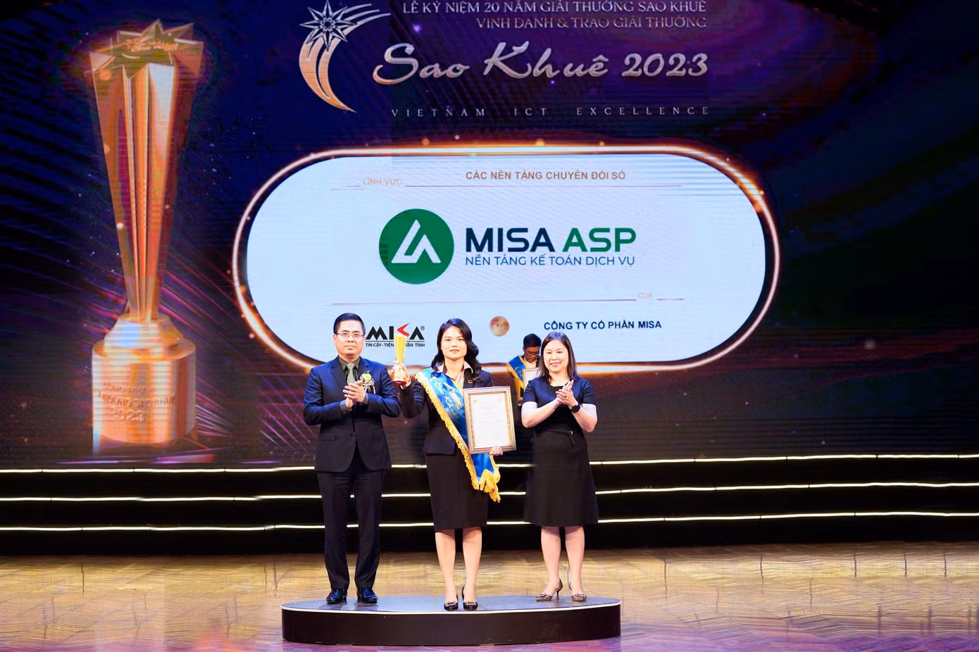 Nền tảng kế toán dịch vụ MISA ASP đạt danh hiệu Sao Khuê ở hạng mục Các nền tảng chuyển đổi số