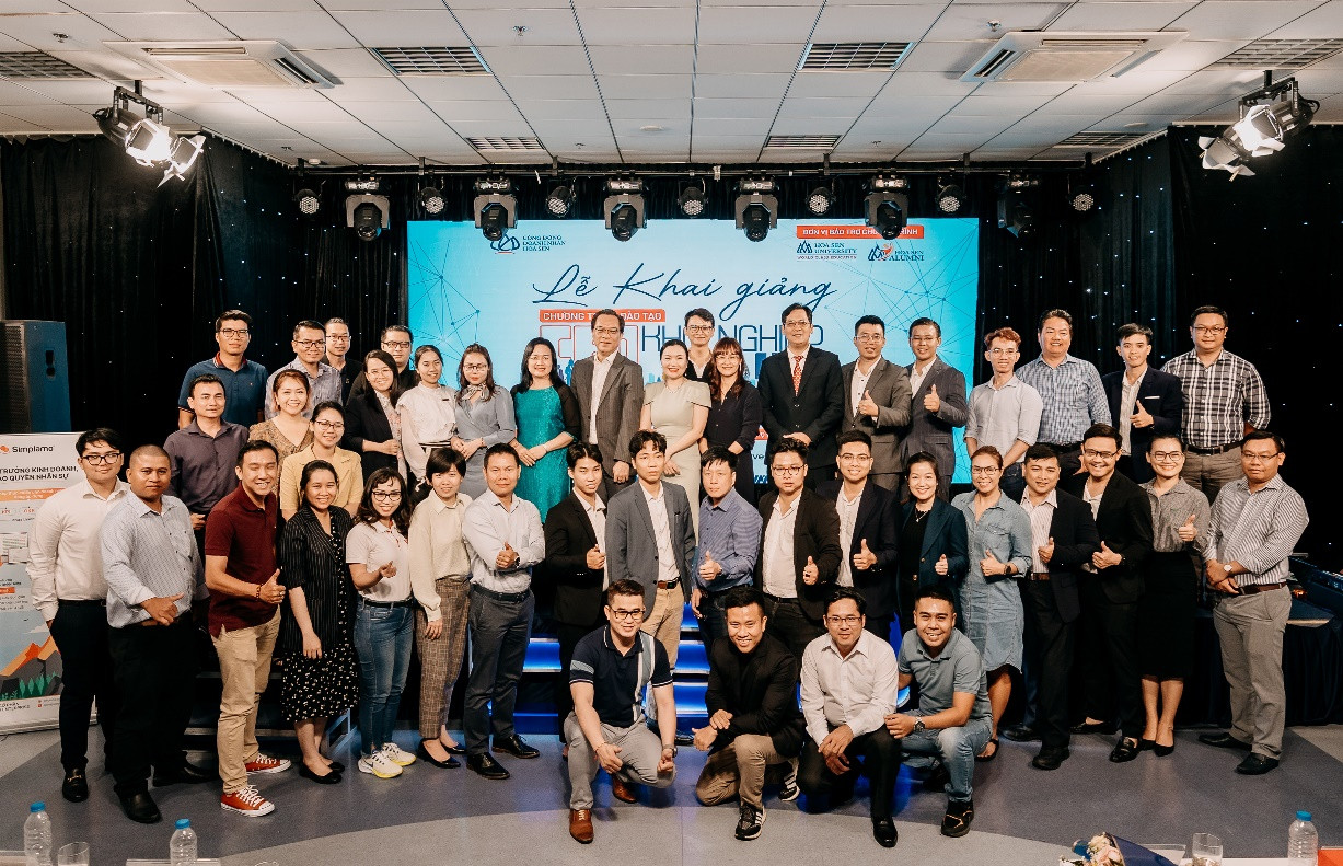 Lễ Khai Giảng chương trình CEO Khởi Nghiệp 4.0 Lễ Khai Giảng chương trình CEO Khởi Nghiệp 4.0