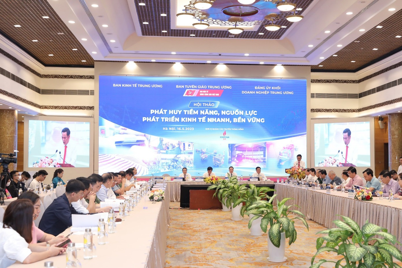 Quang cảnh Hội thảo. Quang cảnh Hội thảo.