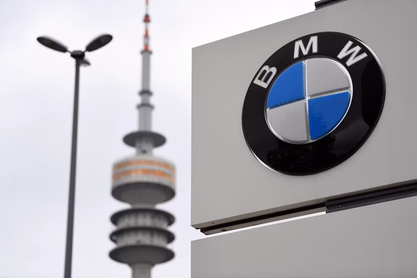 BMW: Lợi nhuận ròng năm 2022 tăng 49% so với năm 2021 BMW: Lợi nhuận ròng năm 2022 tăng 49% so với năm 2021