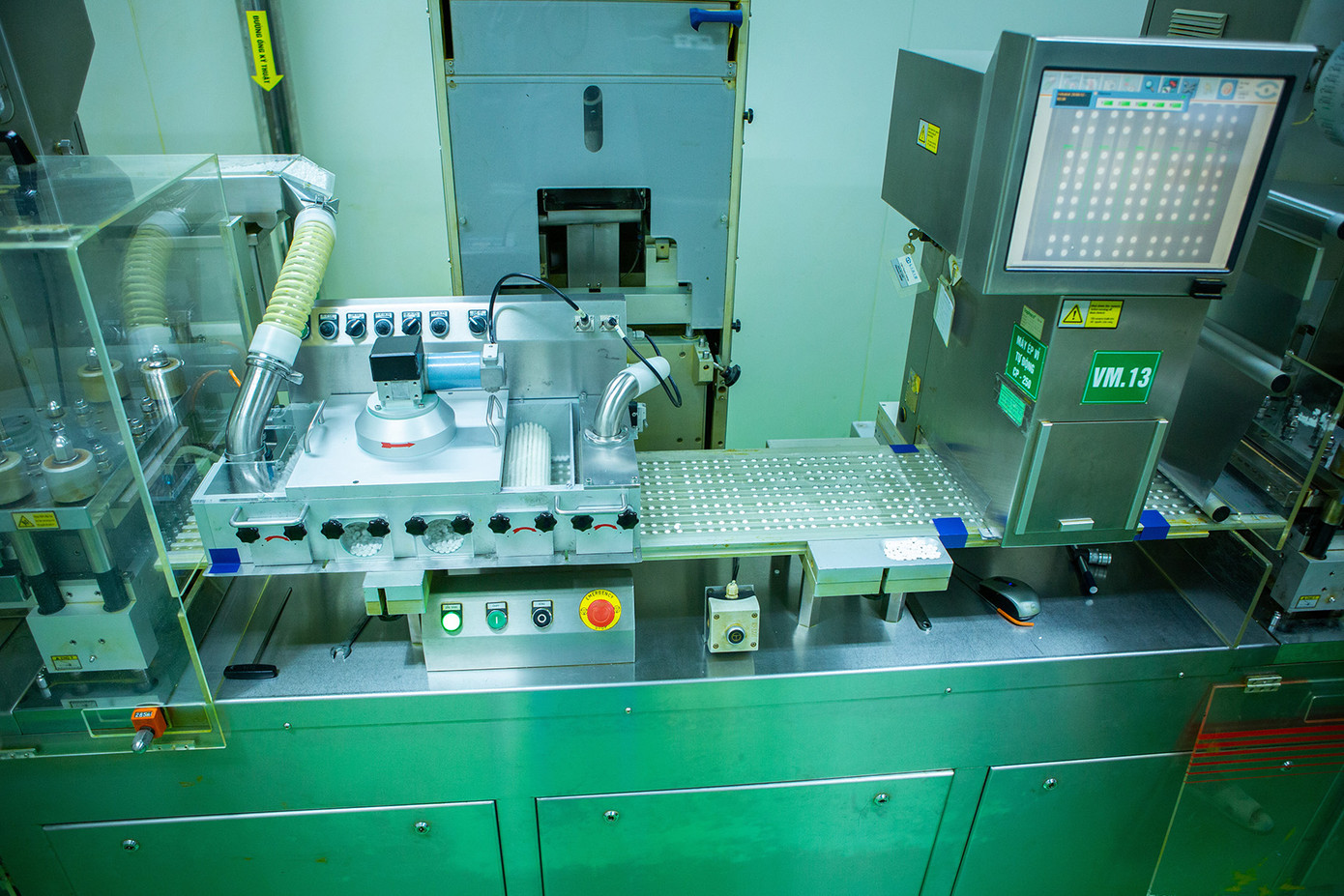 Sản xuất thuốc viên tại nhà máy Traphaco Hưng Yên Sản xuất thuốc viên tại nhà máy Traphaco Hưng Yên