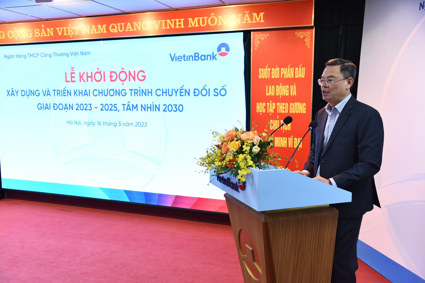 Ông Trần Minh Bình - Chủ tịch HĐQT VietinBank phát biểu tại Lễ Khởi động xây dựng và triển khai chương trình Chuyển đổi số tại VietinBank giai đoạn 2023 - 2025, tầm nhìn 2030