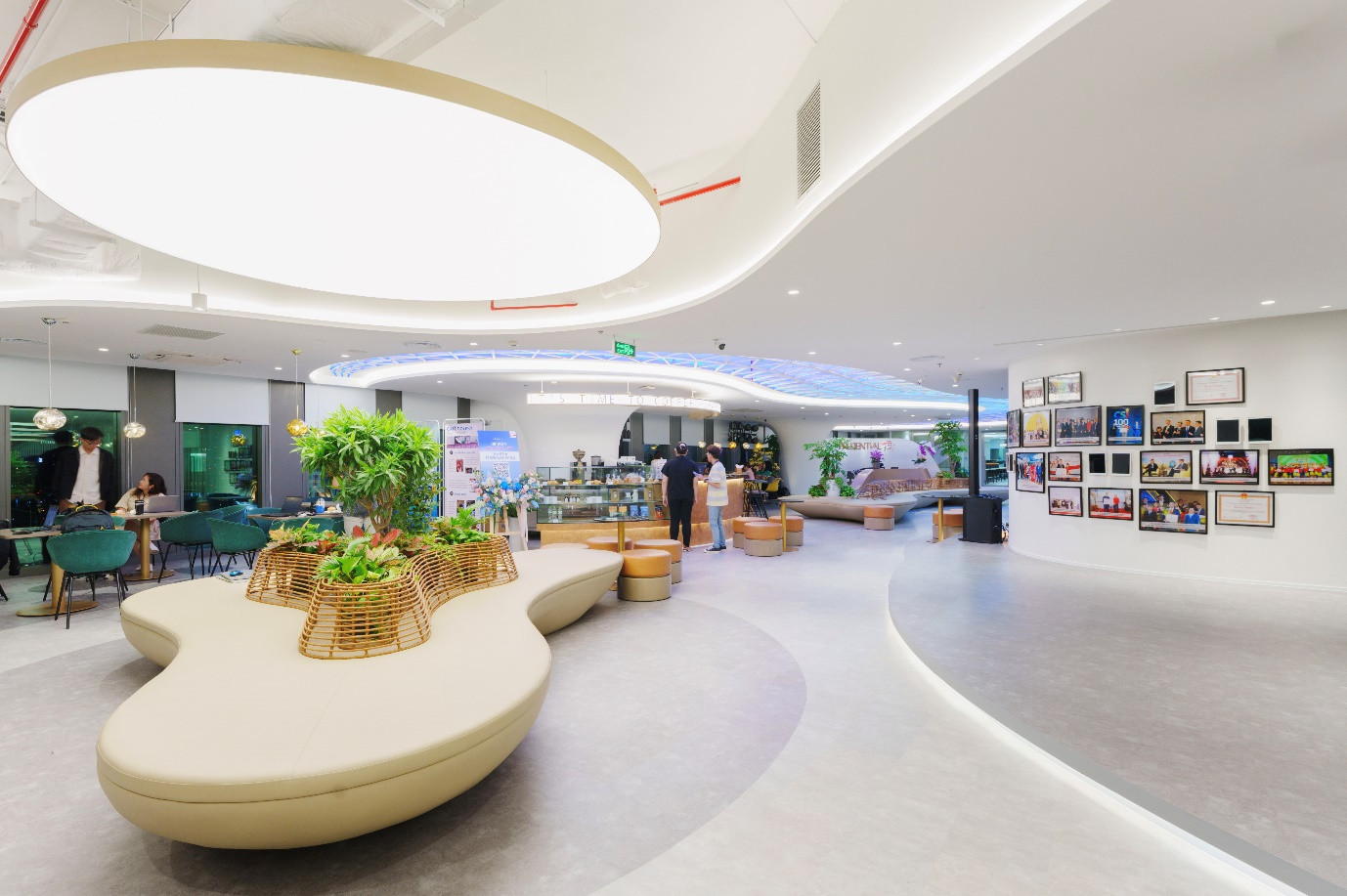 Văn phòng mới có thiết kế thoáng đãng với nhiều không gian mở