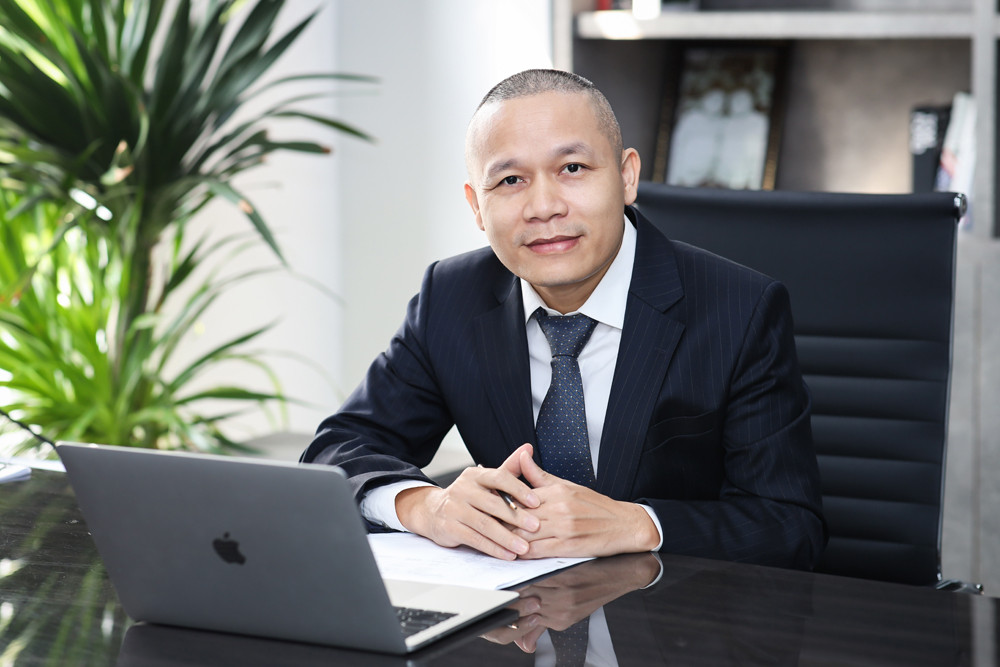 CEO Lê Trường Mạnh và hy vọng “được cho đi nhiều hơn những giá trị hạnh phúc” (Ảnh: Tập đoàn Đông Dương).