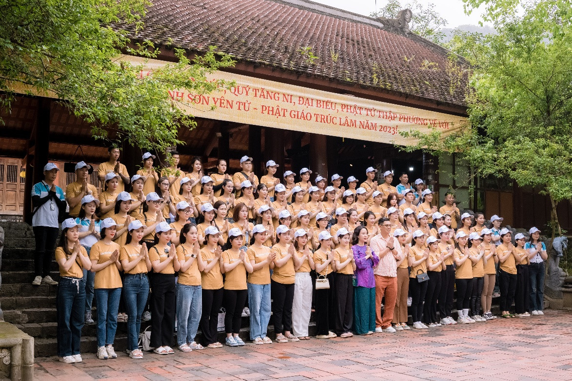 Hathor Group tổ chức chương trình du lịch tâm linh kết hợp nghỉ dưỡng cho Qúy đối tác tại non thiêng Yên Tử