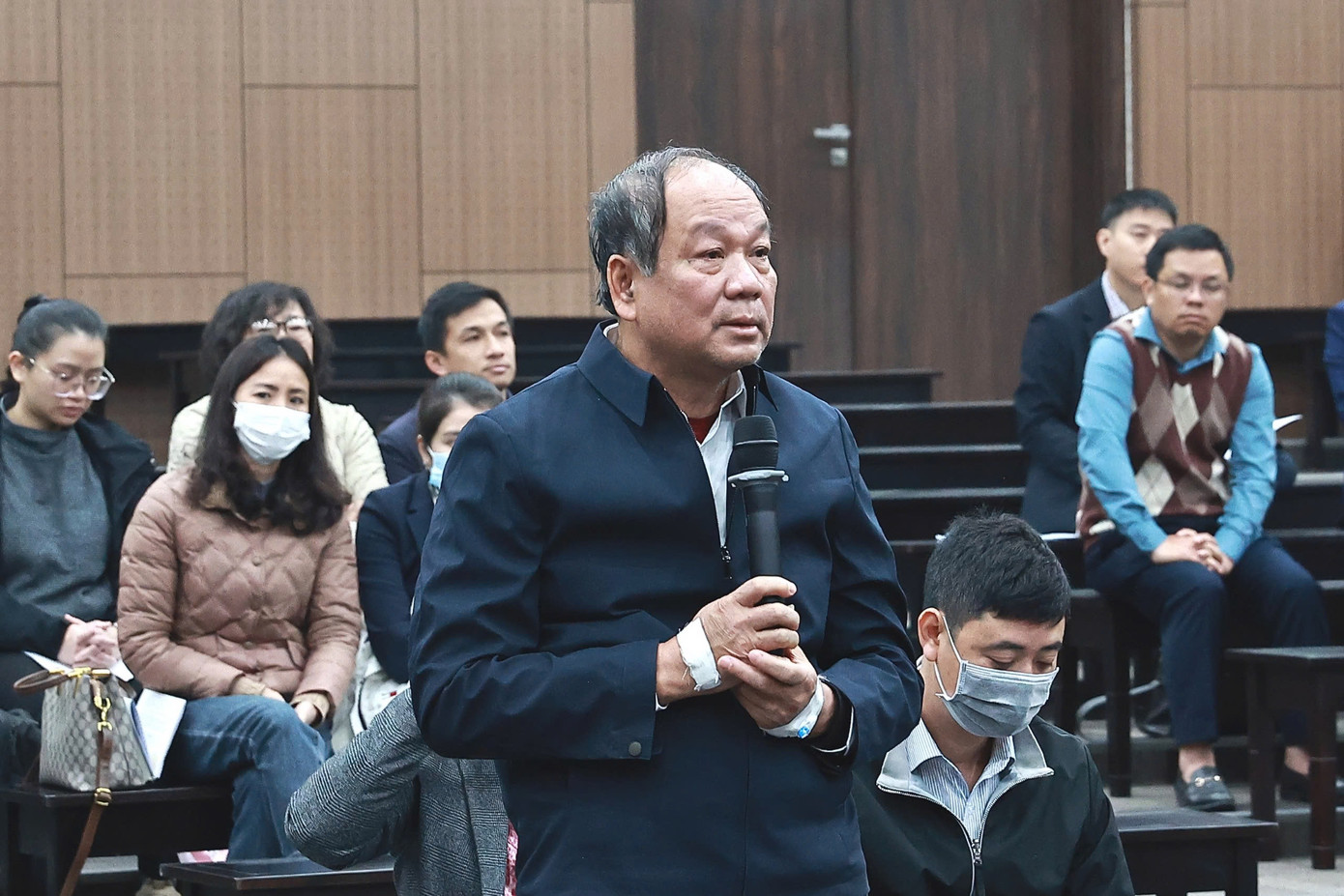 Bị cáo Mai Tiến Dũng tại tòa. Bị cáo Mai Tiến Dũng tại tòa.