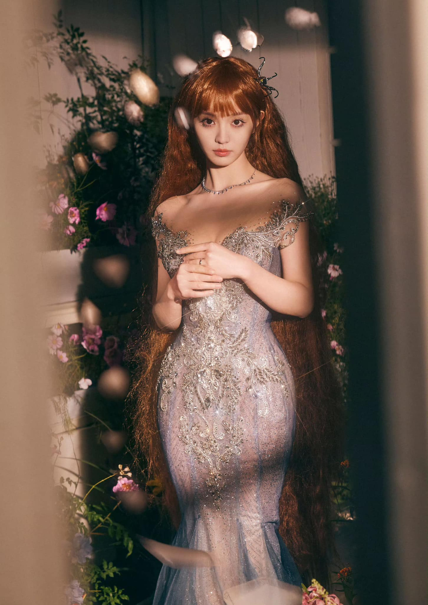 Nàng “tiểu hoa” thế hệ 95 Điền Hi Vi gây chú ý với sắc vóc thăng hạng trong thiết kế của Joli Poli trước thềm GQ Thịnh Điển 2023. Nàng “tiểu hoa” thế hệ 95 Điền Hi Vi gây chú ý với sắc vóc thăng hạng trong thiết kế của Joli Poli trước thềm GQ Thịnh Điển 2023.