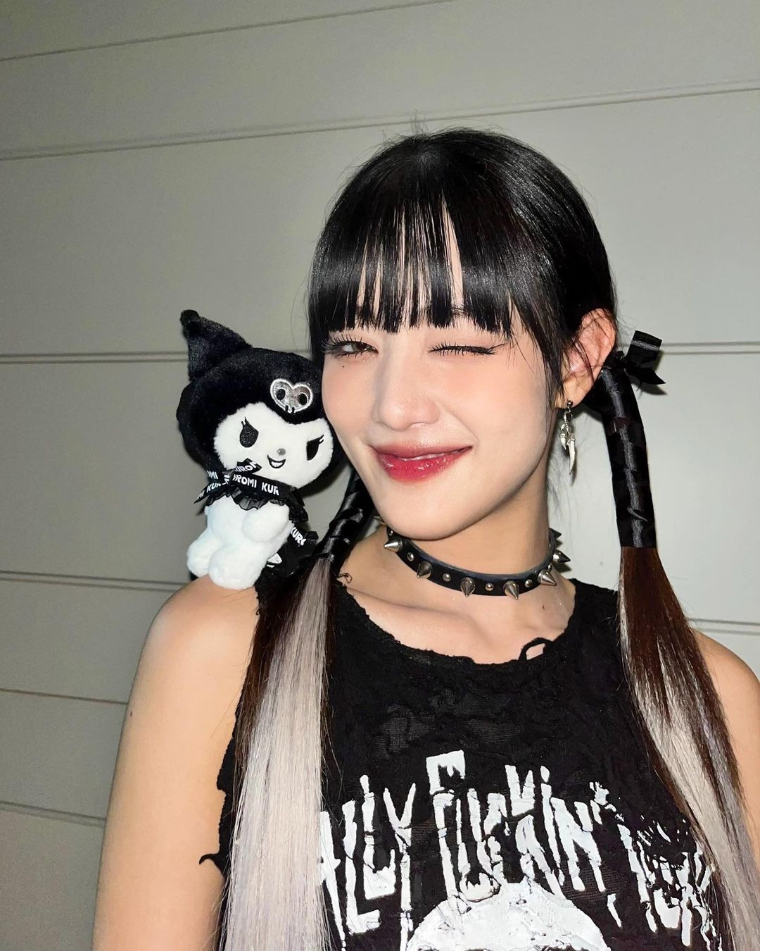 Minnie G-IDLE truyền tải tinh thần cá tính, phá cách thông qua nhân vật Kuromi.