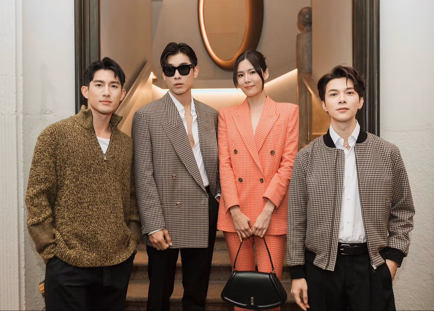 Ngắm sắc vóc loạt đại diện Việt Nam tại Milan Fashion Week 2024, ai ấn tượng nhất? ảnh 8