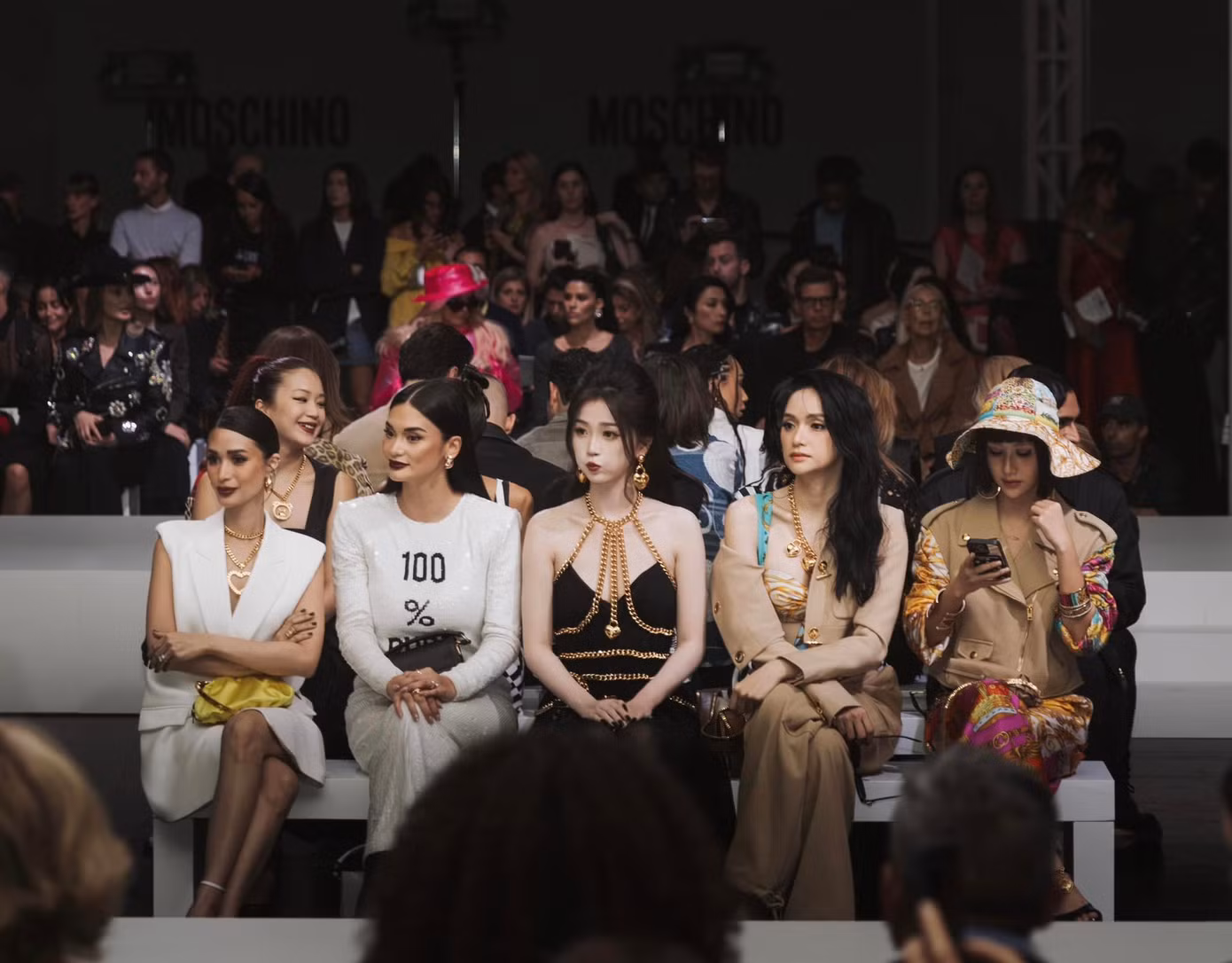Ngắm sắc vóc loạt đại diện Việt Nam tại Milan Fashion Week 2024, ai ấn tượng nhất? ảnh 1