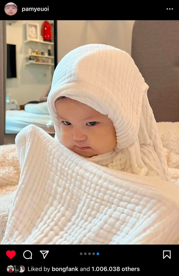 Nhóc tì thu hút hơn nửa triệu người theo dõi trên Instagram, là em bé Việt Nam đầu tiên có bài đăng 1 triệu like trên tài khoản mạng xã hội này. Nhóc tì thu hút hơn nửa triệu người theo dõi trên Instagram, là em bé Việt Nam đầu tiên có bài đăng 1 triệu like trên tài khoản mạng xã hội này.