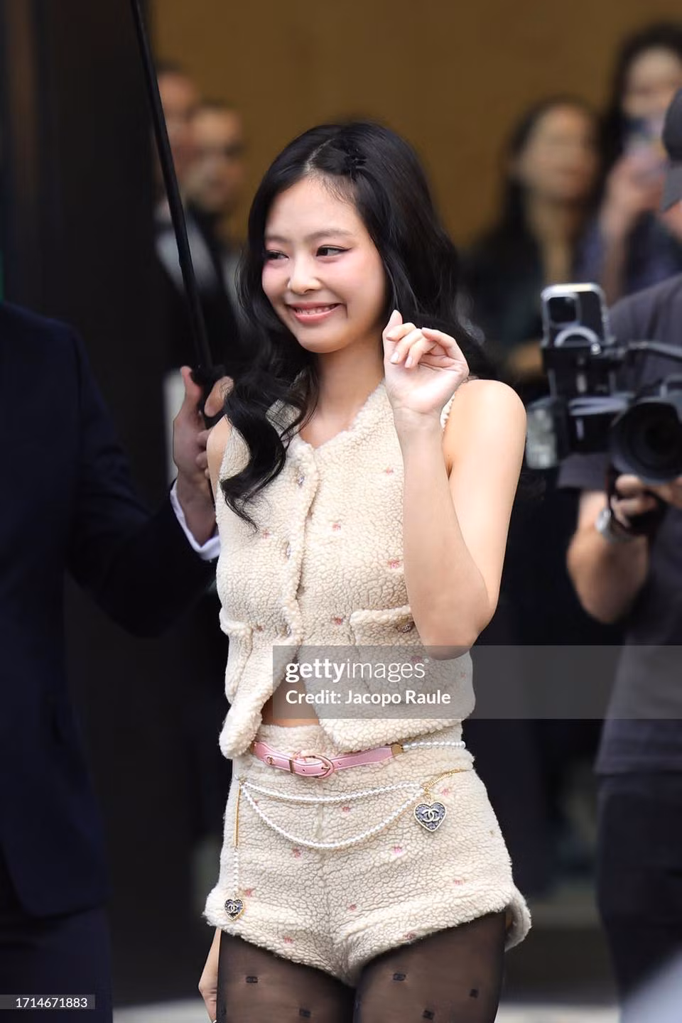 3. Jennie Kim BLACKPINK - Chanel 3. Jennie Kim BLACKPINK - Chanel