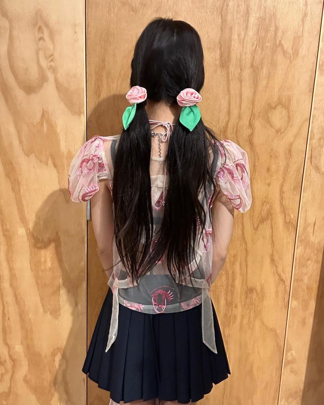 Jennie BLACKPINK được mệnh danh là Sandy Liang girl khi lăng xê nhiều mẫu trang phục làm nên tên tuổi của thương hiệu.