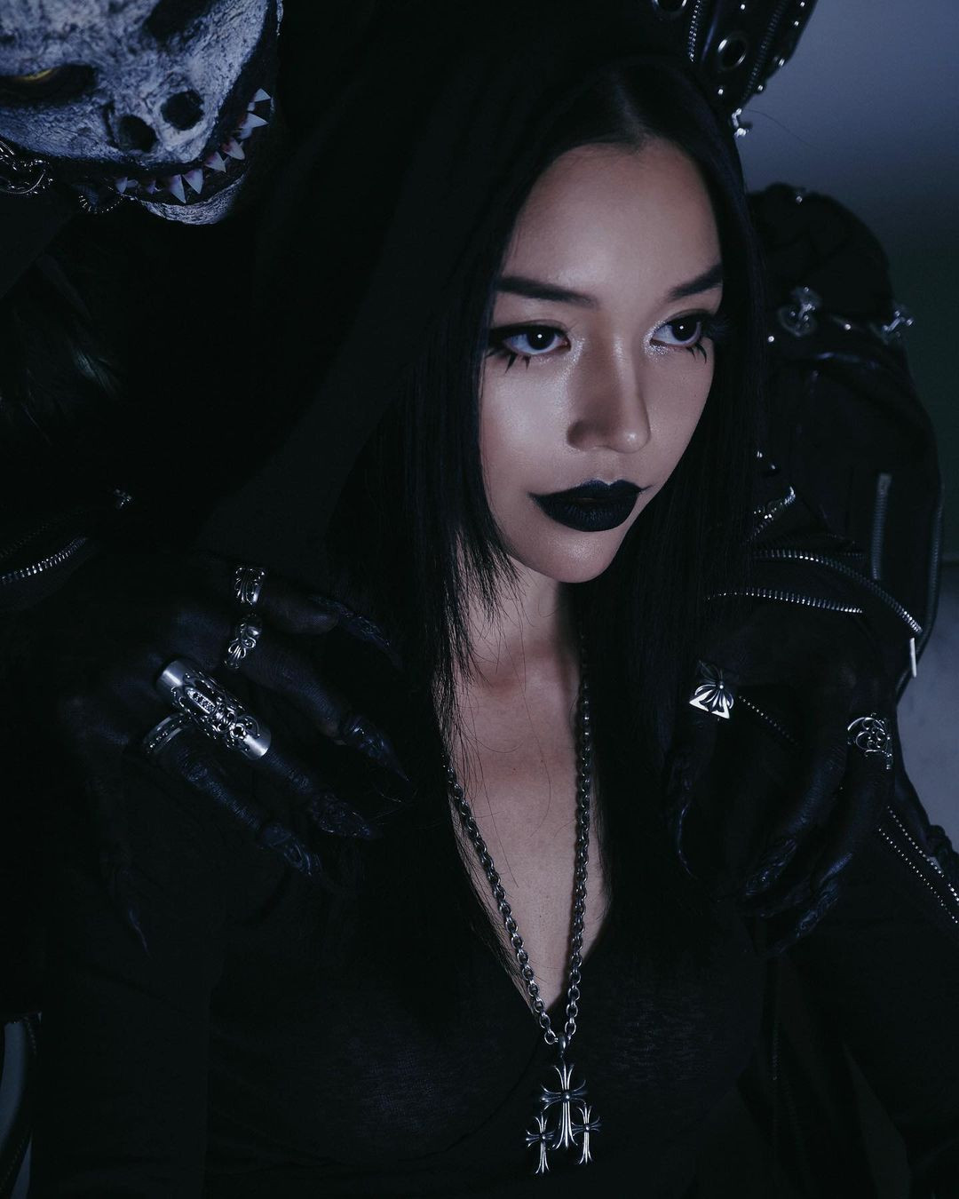 Linh Ngọc Đàm ma mị trong tạo hình lấy cảm hứng từ tựa manga/anime nổi tiếng Death Note.