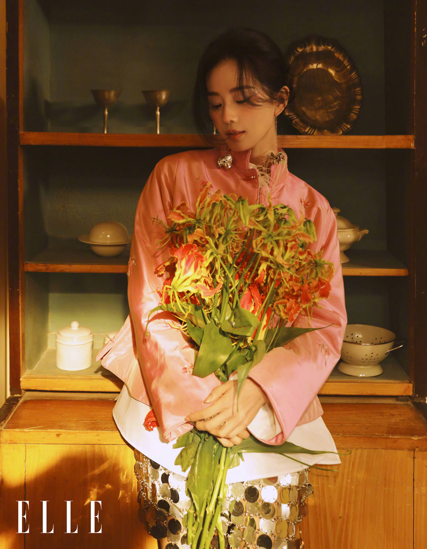 Netizen trầm trồ trước dung mạo xinh đẹp của tiểu hoa đán hàng đầu thế hệ sau 1985. Netizen trầm trồ trước dung mạo xinh đẹp của tiểu hoa đán hàng đầu thế hệ sau 1985.