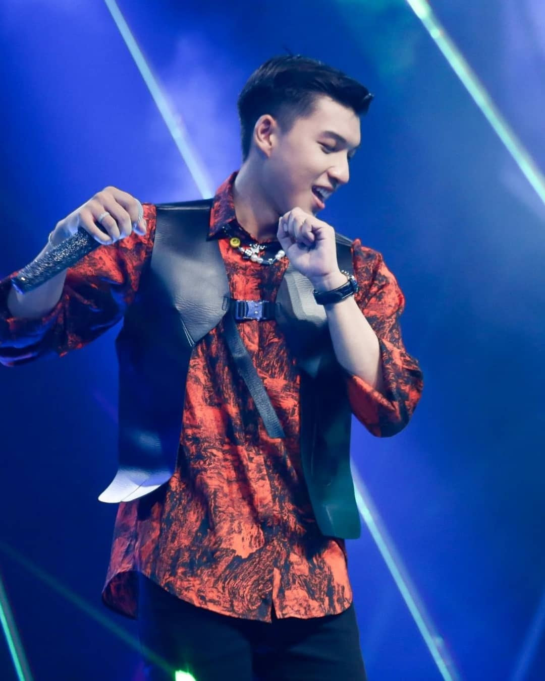 Diện mạo bảnh bao cùng kĩ năng rap love khéo léo, HIEUTHUHAI nhanh chóng trở thành “hiện tượng” King of Rap chỉ sau vài tập phát sóng.