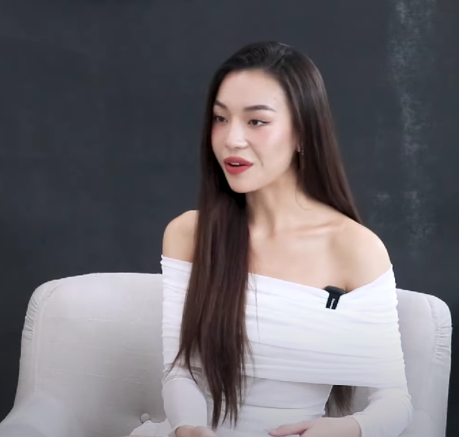 Thùy Vi trong buổi phỏng vấn.