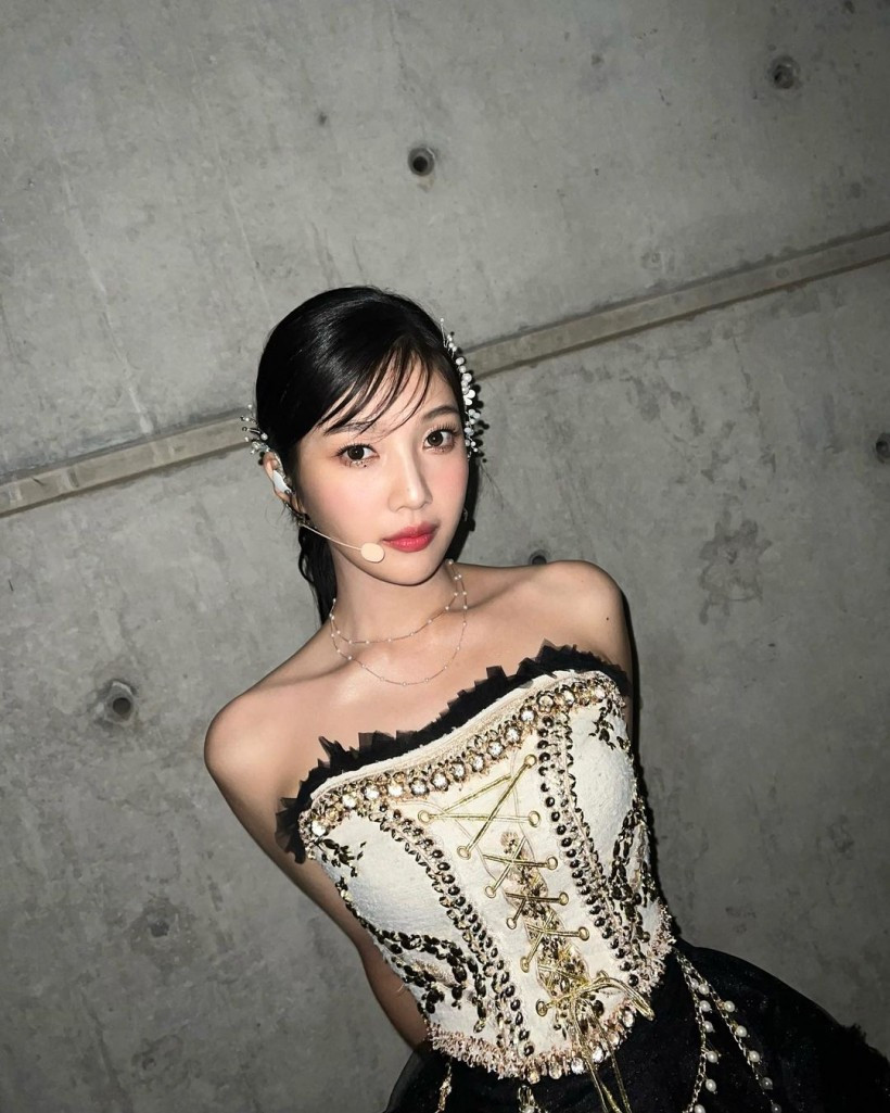 Minji NewJeans, Joy Red Velvet, Eunchae Le Sserafim khoe sắc với kiểu mái lá vừng.