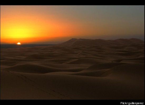 Ngắm mặt trời mọc trên thế giới ảnh 2