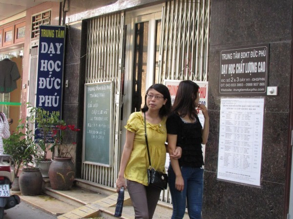 Vì sao lò luyện thi vắng như chùa Bà Đanh? ảnh 1