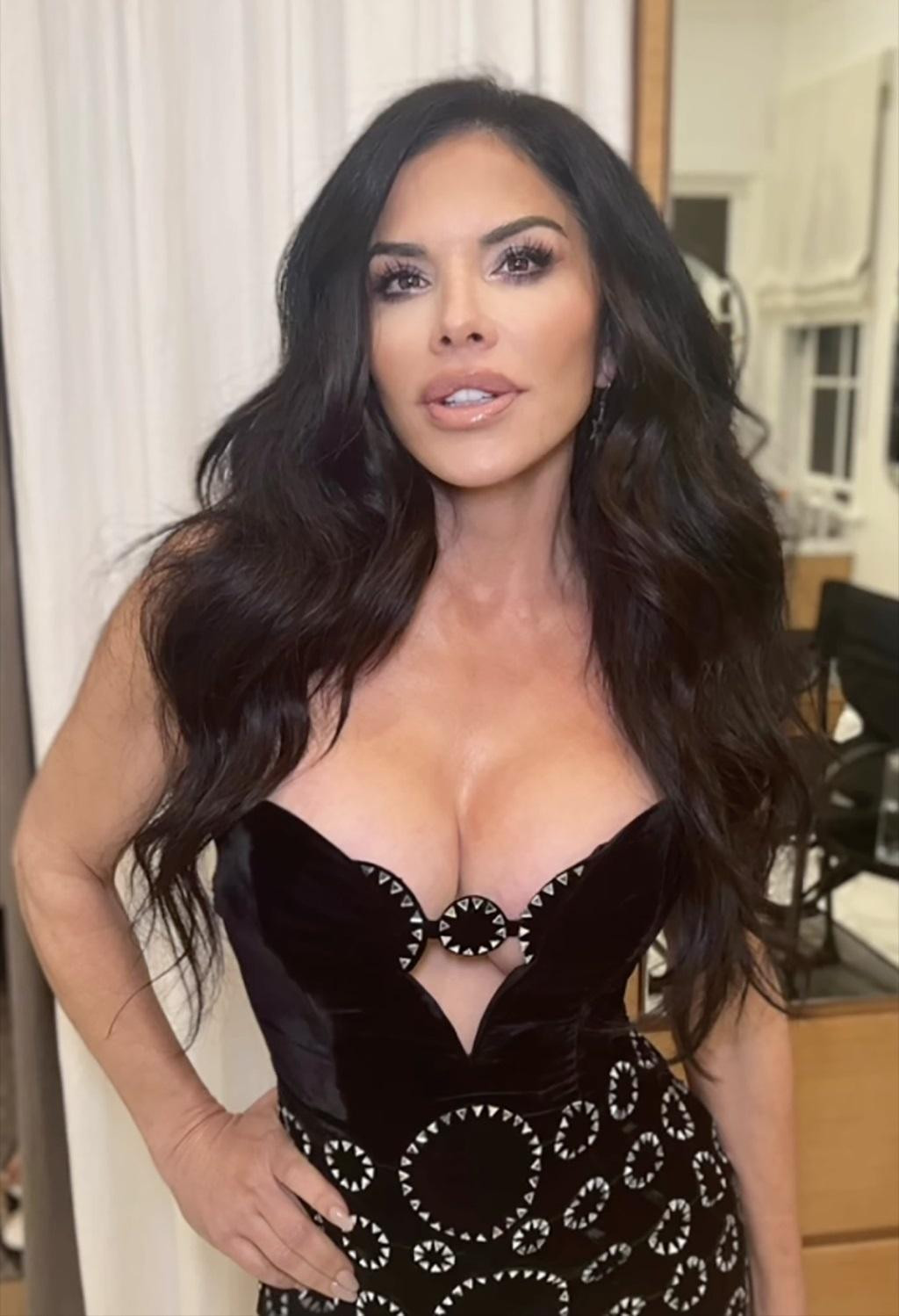 Lauren Sanchez nóng bỏng bất chấp tuổi tác và 3 lần sinh nở. Ảnh: IG.