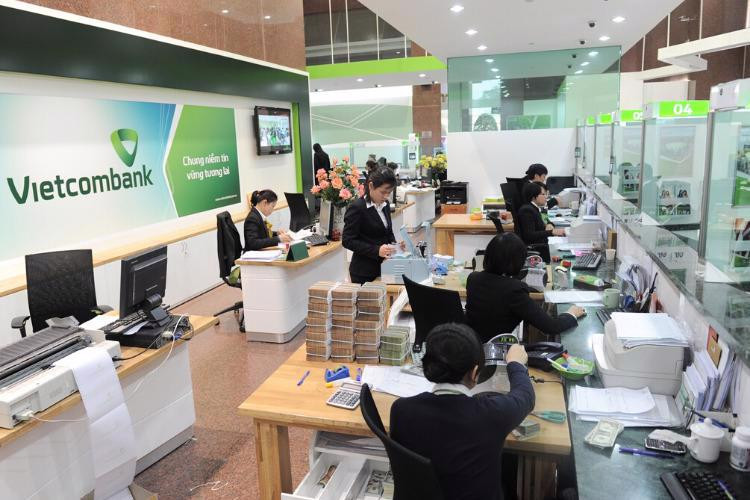 Vietcombank dẫn đầu nộp thuế trong khối ngân hàng. Vietcombank dẫn đầu nộp thuế trong khối ngân hàng.