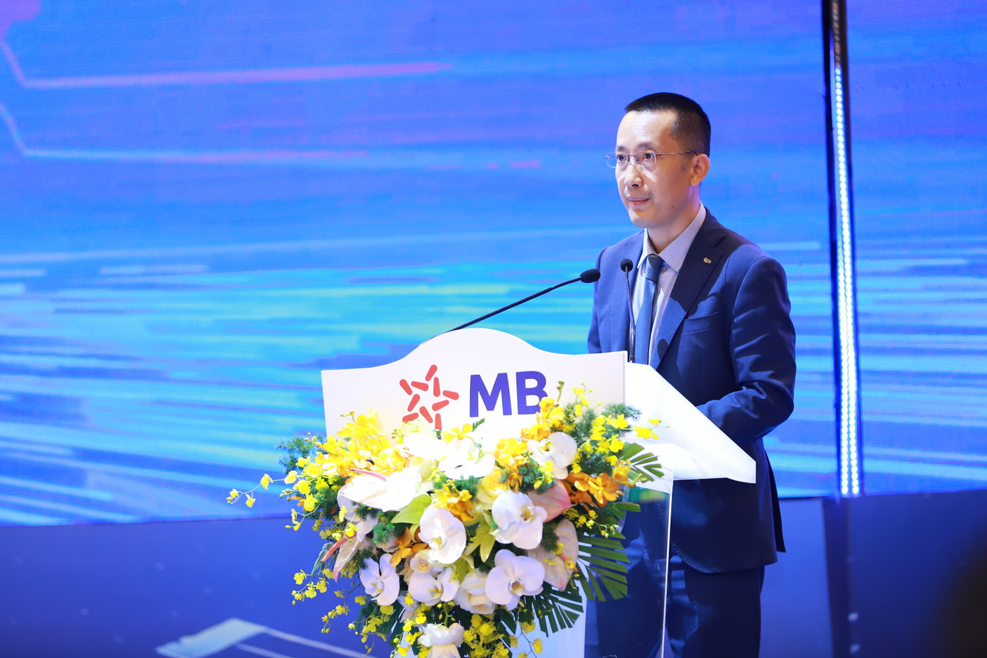 Ông Thành Trung - Phó Chủ tịch Hội đồng quản trị MB kiêm Chủ tịch MBV. Ông Thành Trung - Phó Chủ tịch Hội đồng quản trị MB kiêm Chủ tịch MBV.