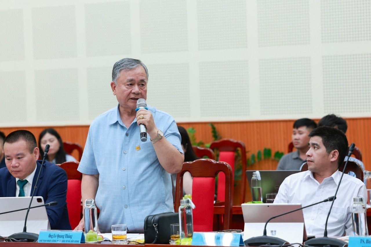 Ông Lê Quang Thắng - Chủ tịch HĐQT Công ty CP Đầu Tư và xây dựng Việt Long. Ông Lê Quang Thắng - Chủ tịch HĐQT Công ty CP Đầu Tư và xây dựng Việt Long.