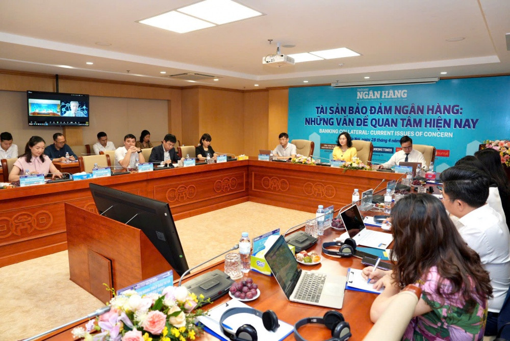 Toàn cảnh hội thảo sáng 28/4.