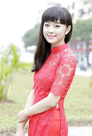 Trong phần trình bày năng khiếu, Thái Thanh Hiền thể hiện bài hát Khúc hát ru con 