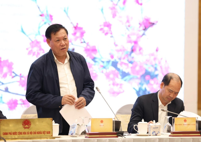 Thứ trưởng Bộ Y tế Đỗ Xuân Tuyên tại họp báo.