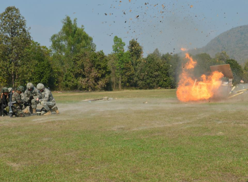 Tấn công mục tiêu bằng thuốc nổ tại trại huấn luyện Borokthai, tỉnh Phitsanulok 