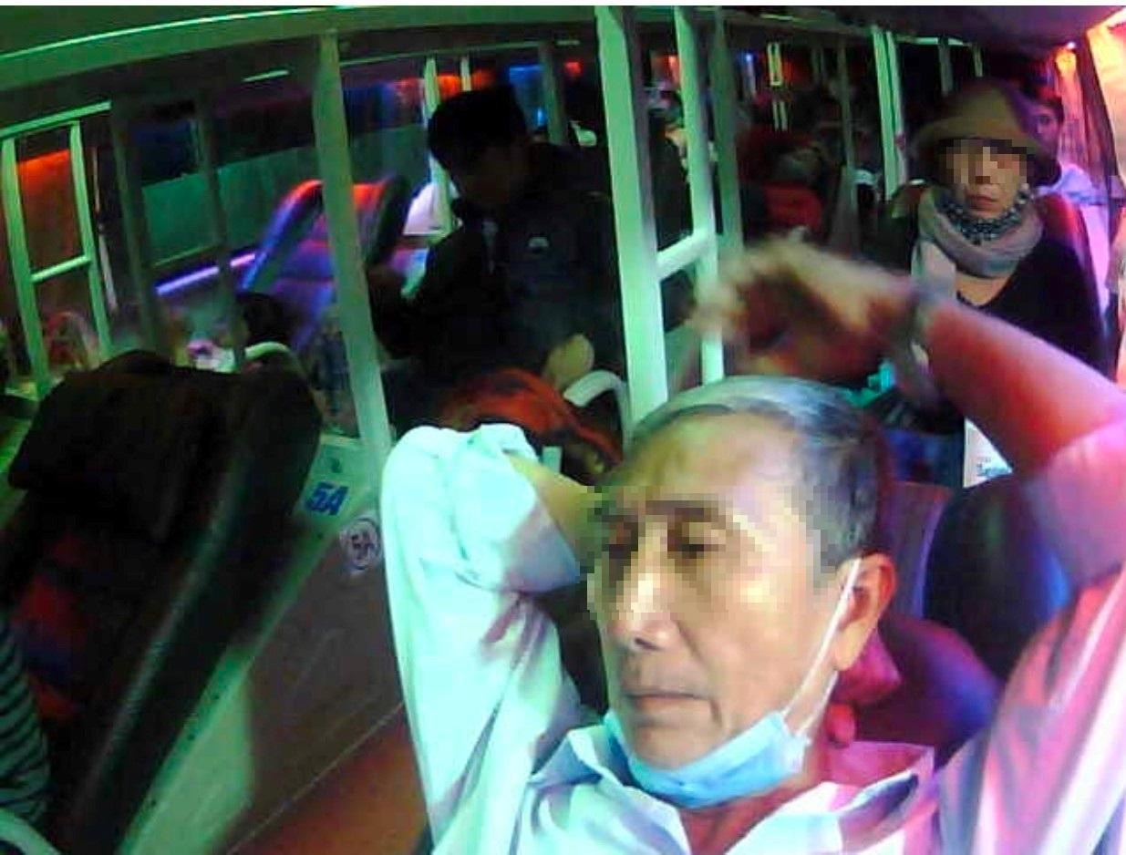 Nhiều người cao tuổi cũng chủ quan