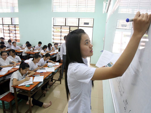 Theo kế hoạch, sau năm 2015, số môn học của học sinh lớp 12 chỉ còn 7 môn bắt buộc và tự chọn so với hiện nay là 13