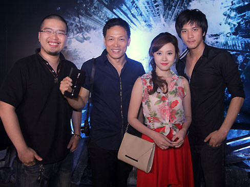 Ê-kíp thực hiện Mùa Hè Lạnh: Jame Đạt(tổ chức sản xuất), đạo diễn Ngô Quang Hải, Midu và Hà Việt Dũng